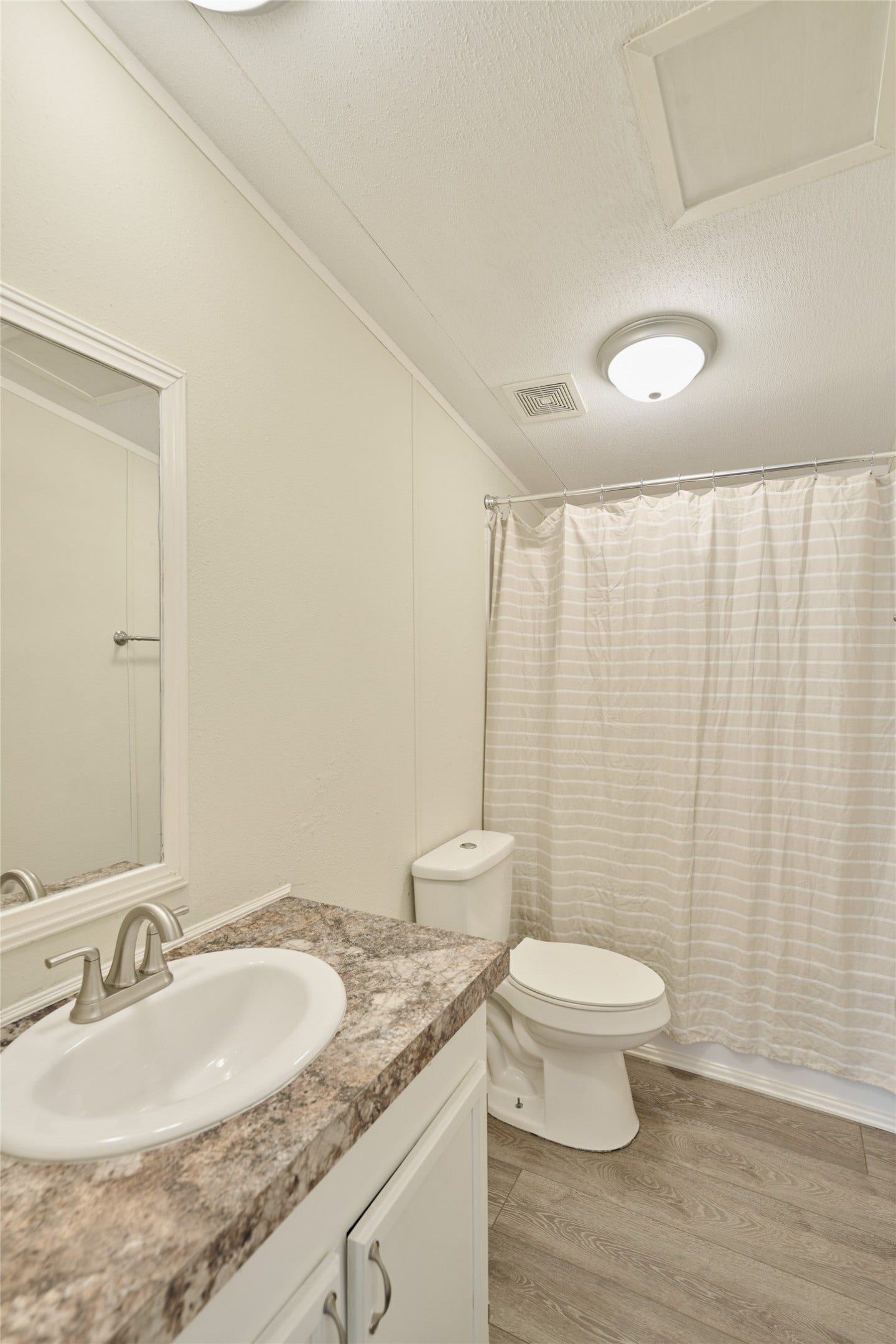 16500 Brittany Way, Conroe, TX 77306 16500 Brittany Way, Conroe, TX 77306