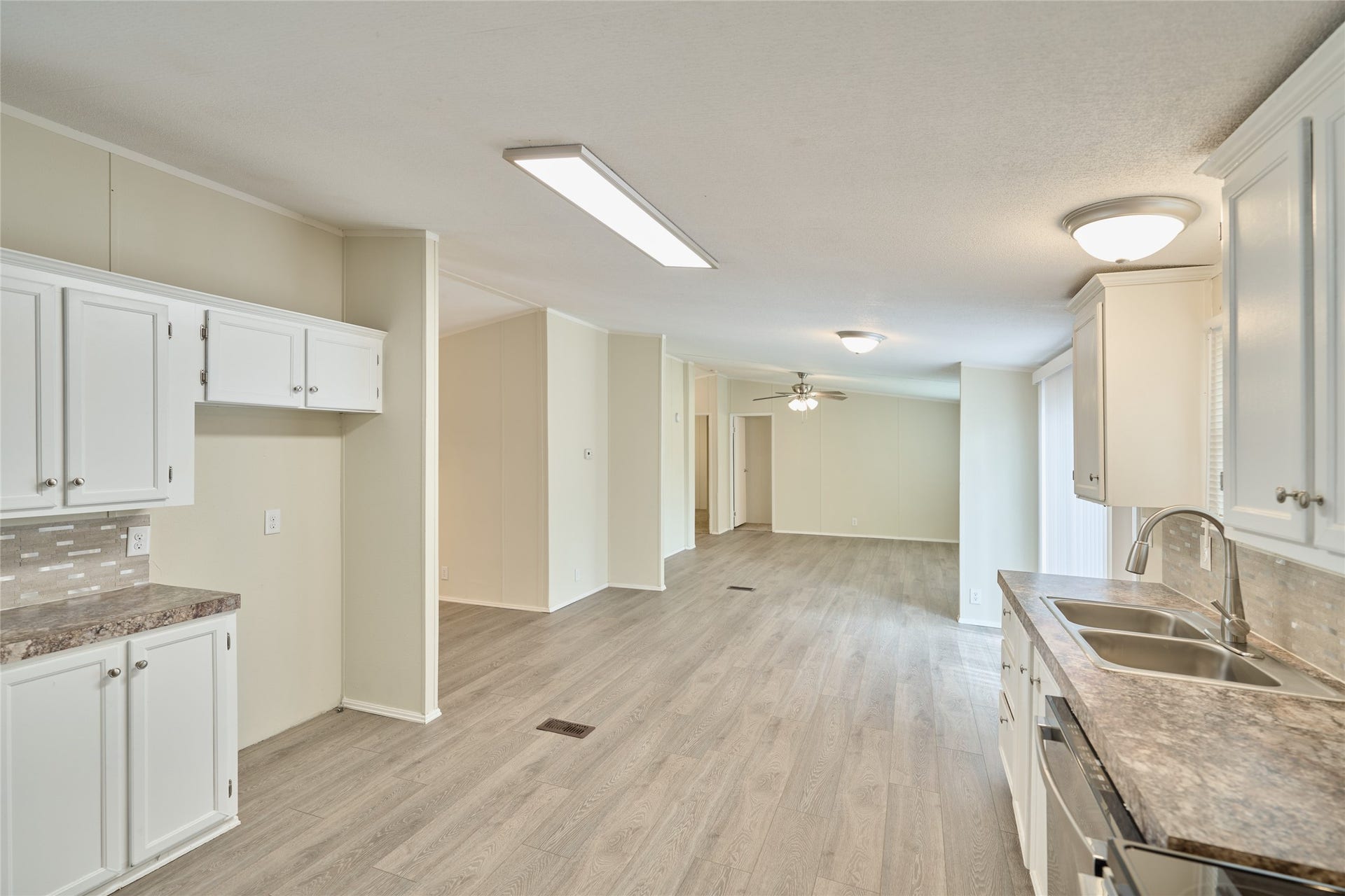 16500 Brittany Way, Conroe, TX 77306 16500 Brittany Way, Conroe, TX 77306