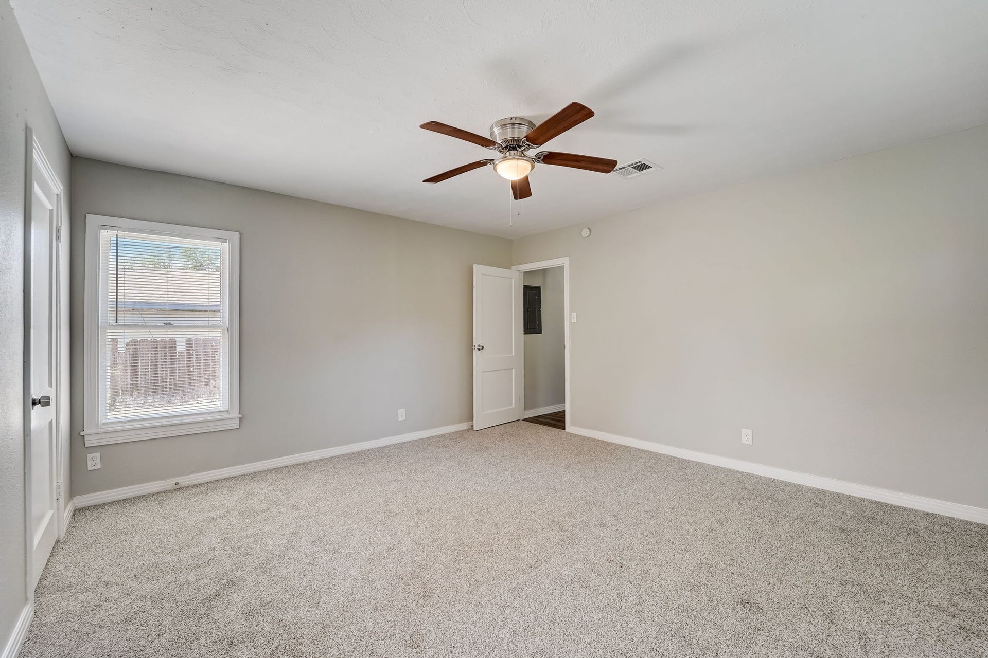 1420 Foreman Street, La Marque, TX 77568 1420 Foreman Street, La Marque, TX 77568