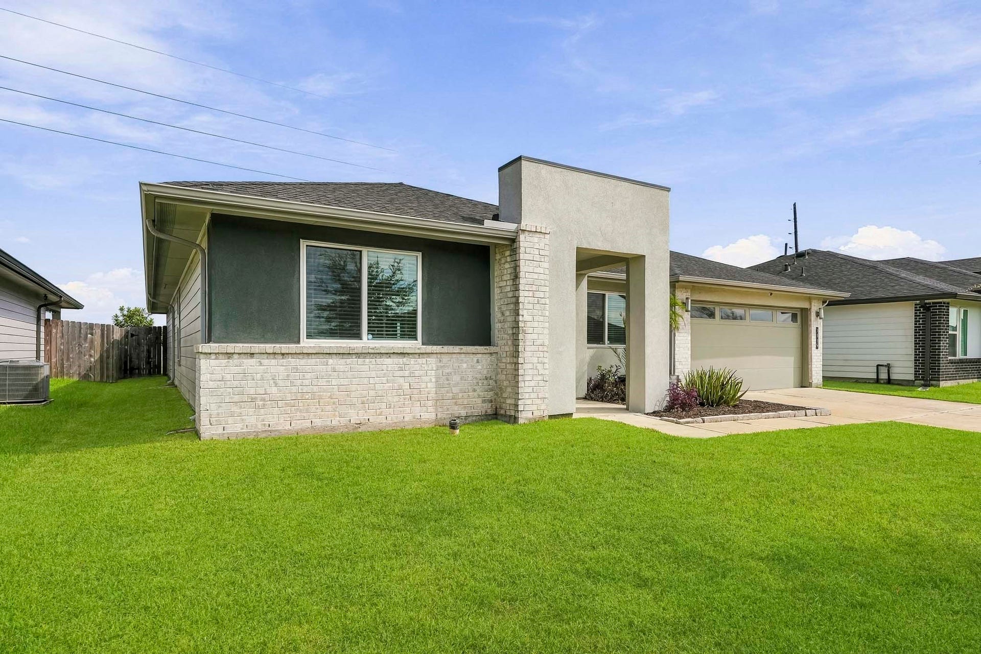 7119 Sunbreeze Lane, Rosenberg, TX 77469 7119 Sunbreeze Lane, Rosenberg, TX 77469