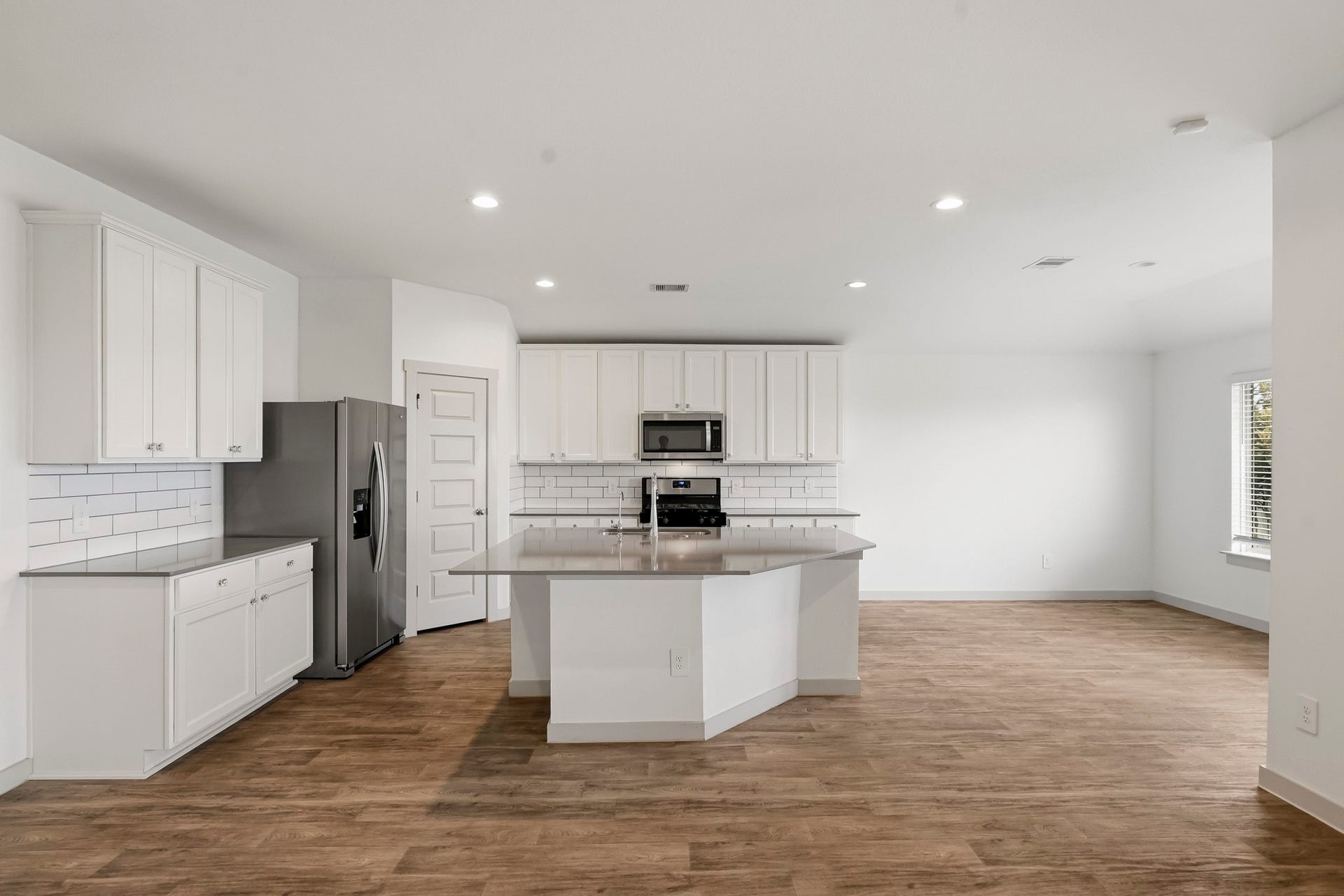 7119 Sunbreeze Lane, Rosenberg, TX 77469 7119 Sunbreeze Lane, Rosenberg, TX 77469