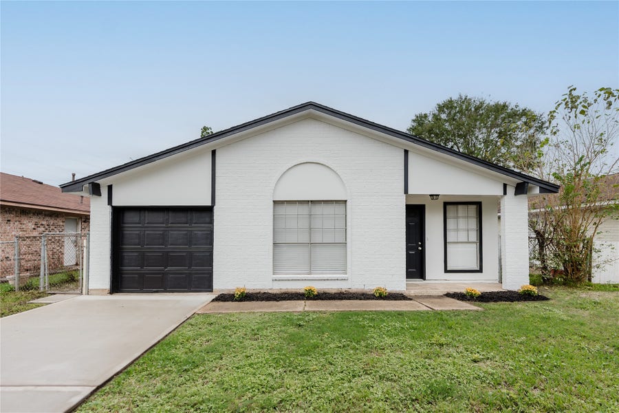 Property photo for 1109 Missouri Street, South Houston, TX