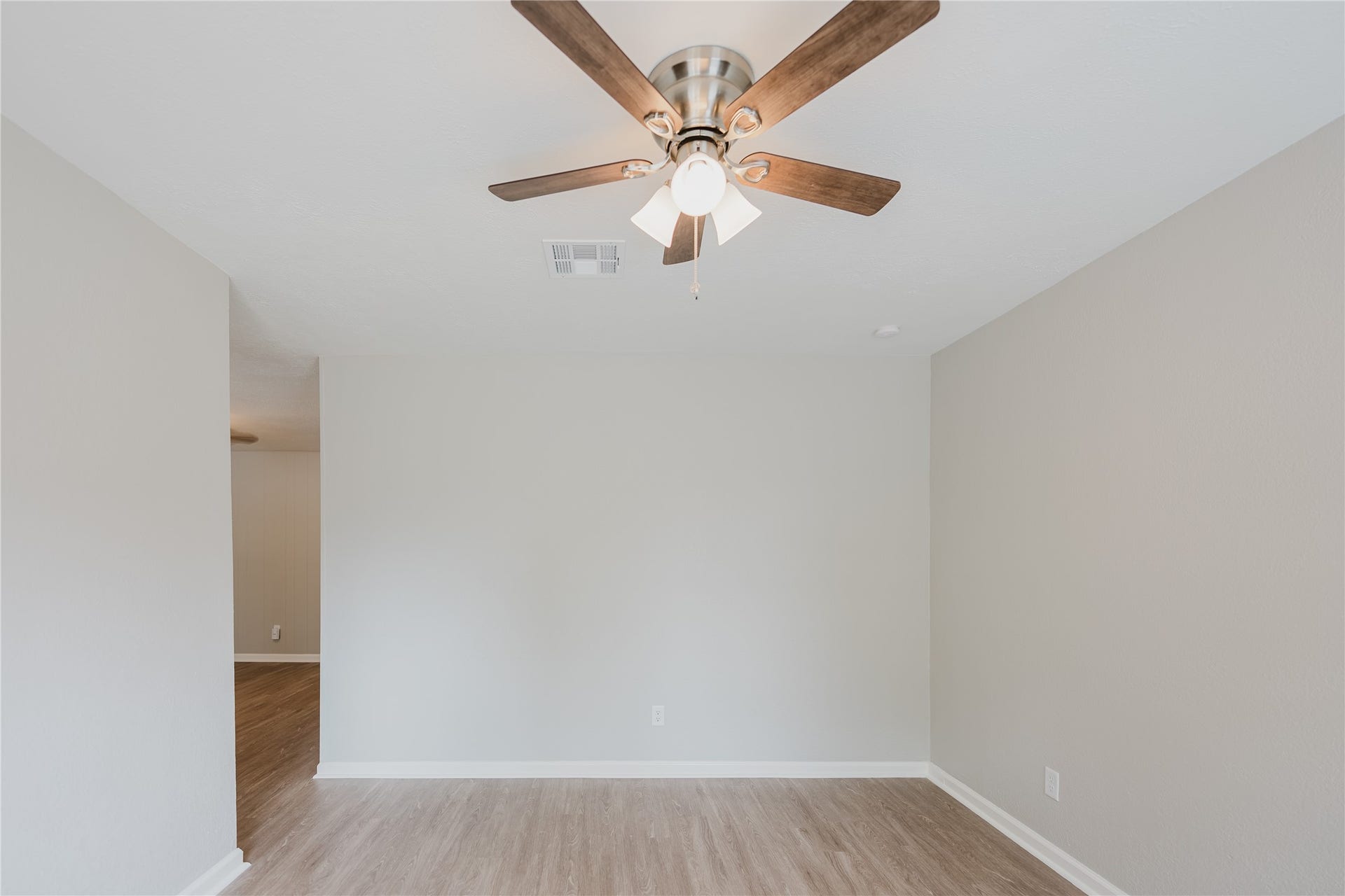 1109 Missouri Street, South Houston, TX 77587 1109 Missouri Street, South Houston, TX 77587