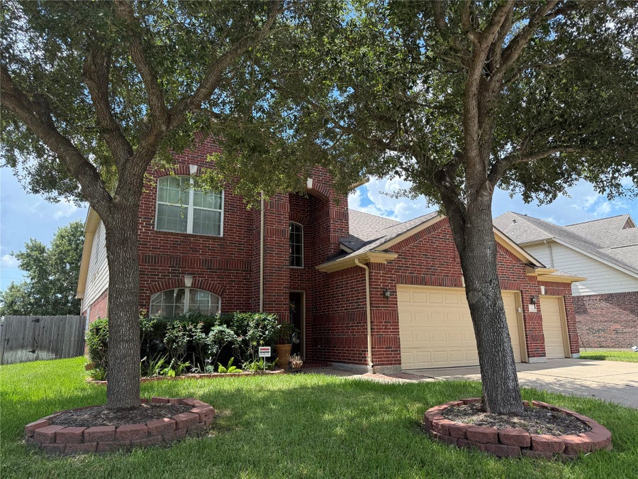 Property photo for 18042 Oakridge Canyon Lane, Richmond, TX