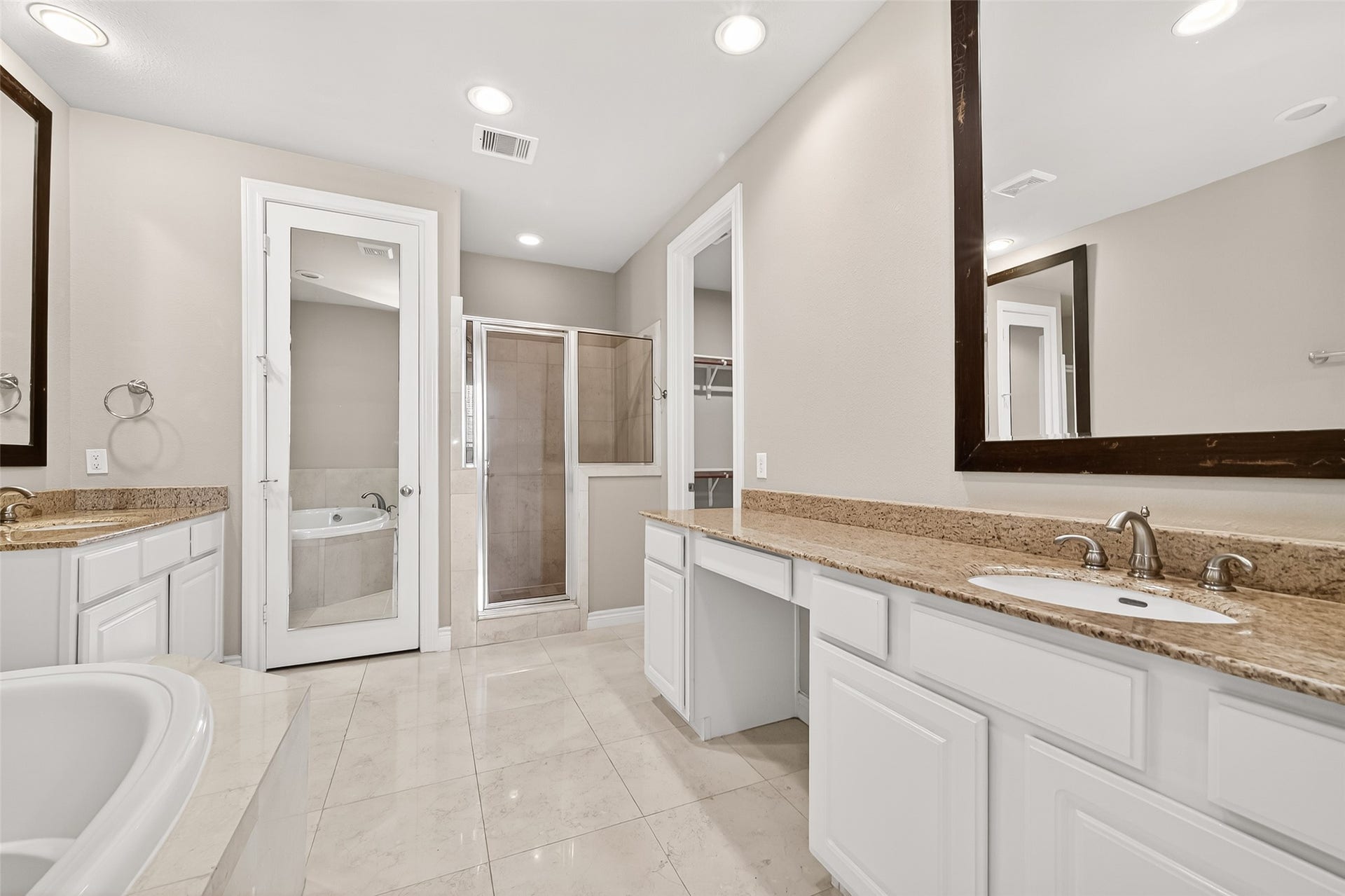 8810 Lakeshore Bend Drive, Houston, TX 77080 8810 Lakeshore Bend Drive, Houston, TX 77080