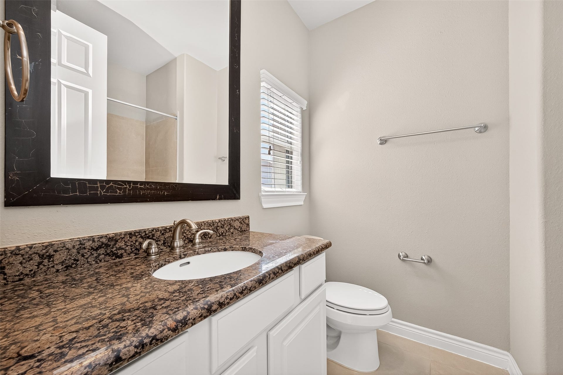 8810 Lakeshore Bend Drive, Houston, TX 77080 8810 Lakeshore Bend Drive, Houston, TX 77080
