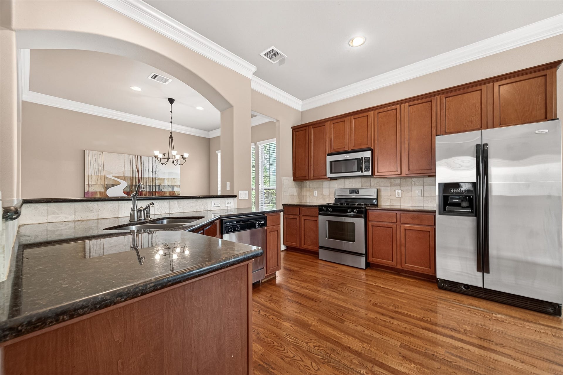8810 Lakeshore Bend Drive, Houston, TX 77080 8810 Lakeshore Bend Drive, Houston, TX 77080