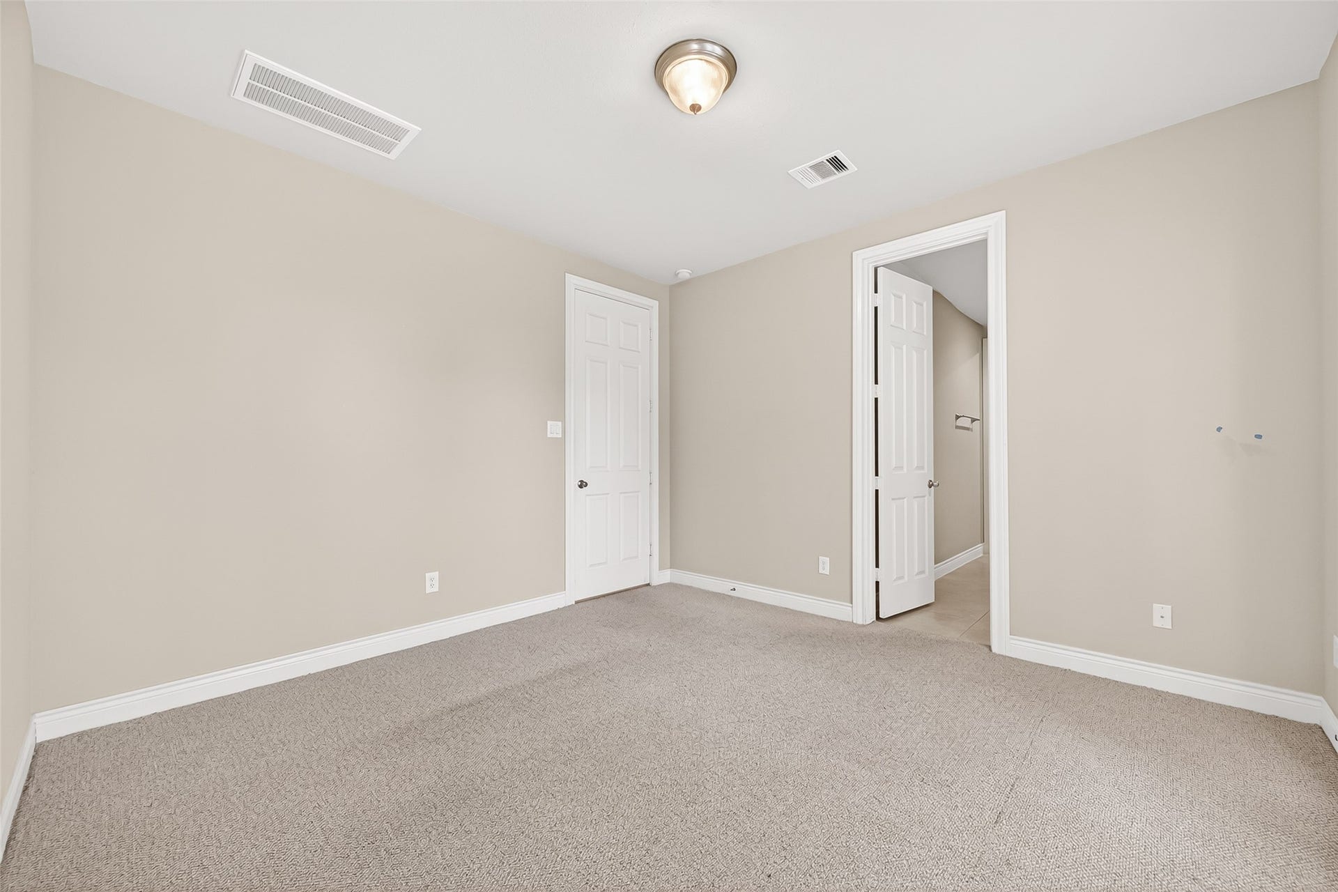 8810 Lakeshore Bend Drive, Houston, TX 77080 8810 Lakeshore Bend Drive, Houston, TX 77080