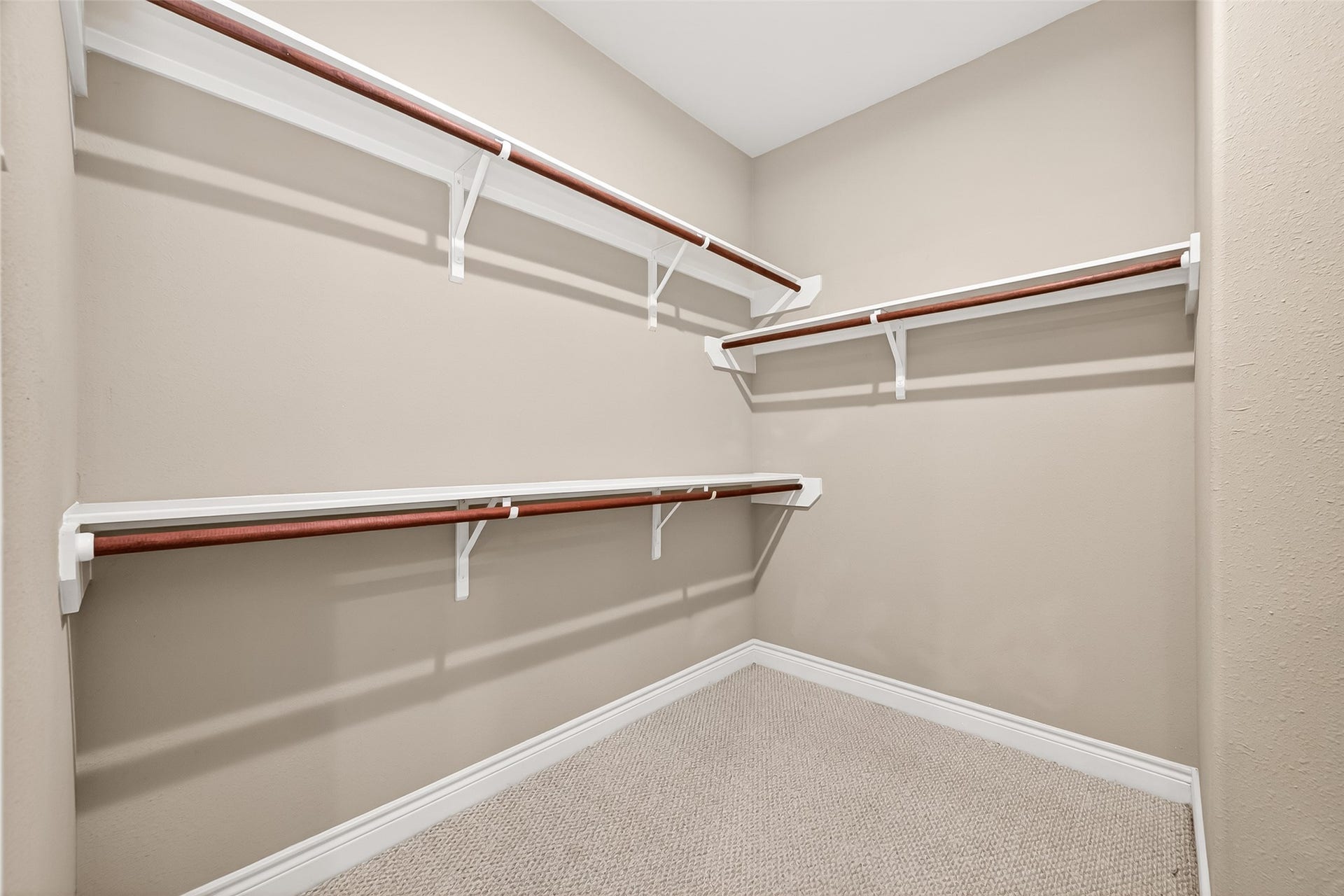 8810 Lakeshore Bend Drive, Houston, TX 77080 8810 Lakeshore Bend Drive, Houston, TX 77080