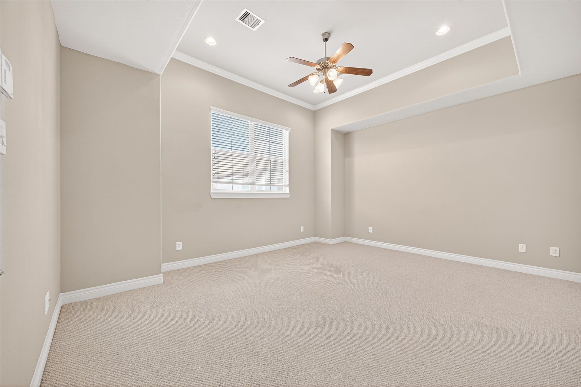 8810 Lakeshore Bend Drive, Houston, TX 77080 8810 Lakeshore Bend Drive, Houston, TX 77080