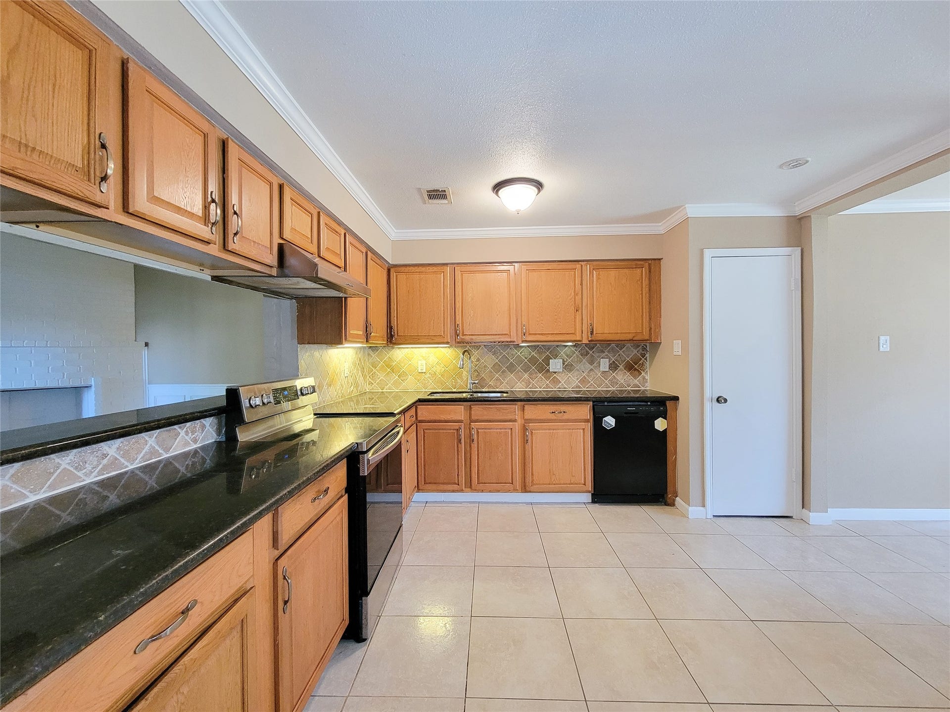6606 Laughlin Drive, Houston, TX 77489