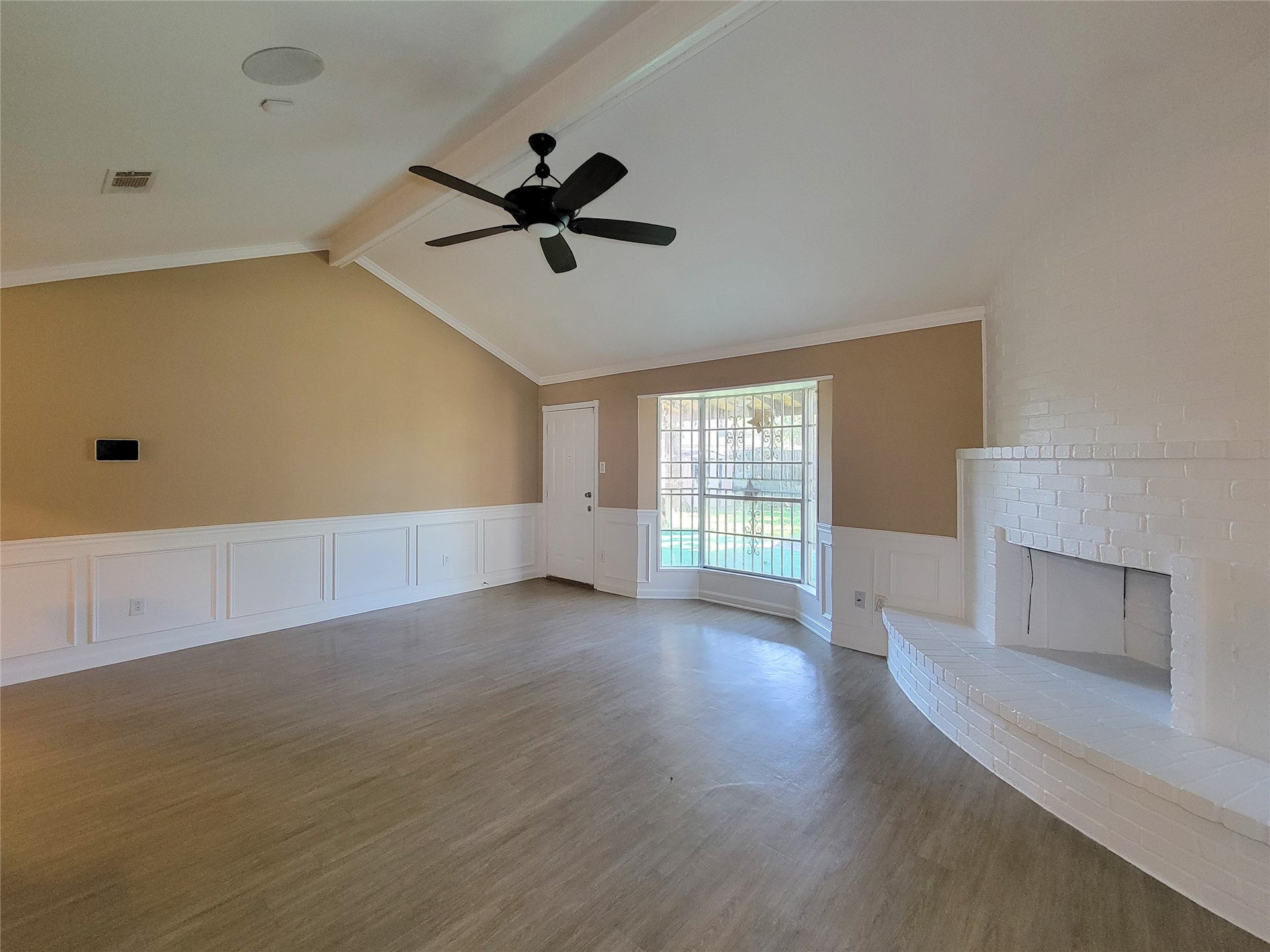 6606 Laughlin Drive, Houston, TX 77489