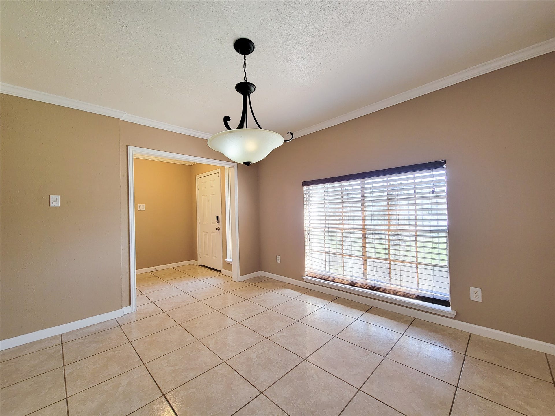 6606 Laughlin Drive, Houston, TX 77489
