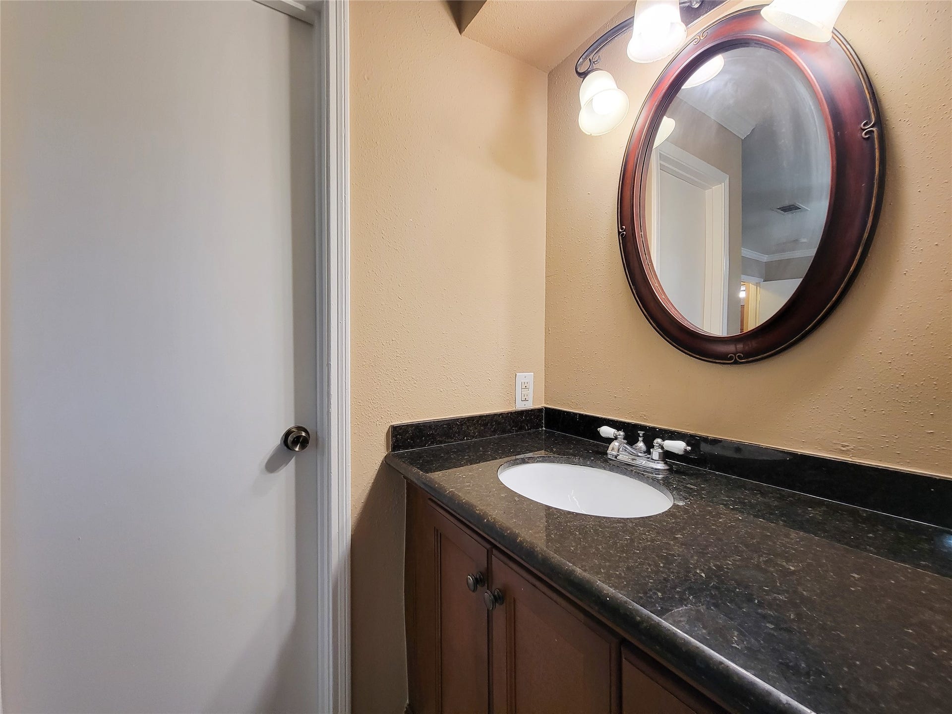 6606 Laughlin Drive, Houston, TX 77489