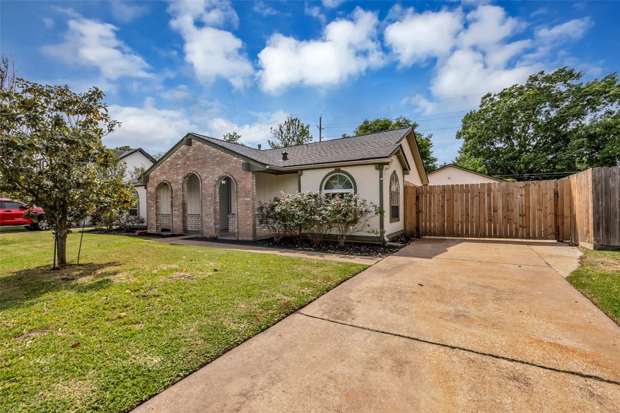 Property photo for 21807 Meadowhill Drive, Spring, TX