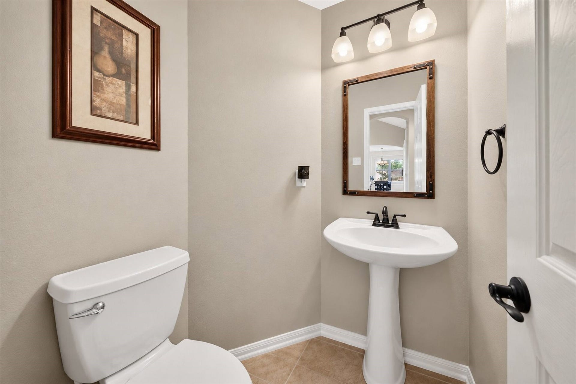 127 N Hawthorne Hollow Circle, The Woodlands, TX 77384 127 N Hawthorne Hollow Circle, The Woodlands, TX 77384