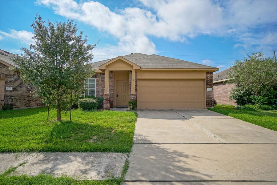 Property photo for 19415 Cypress Harrow Drive, Katy, TX