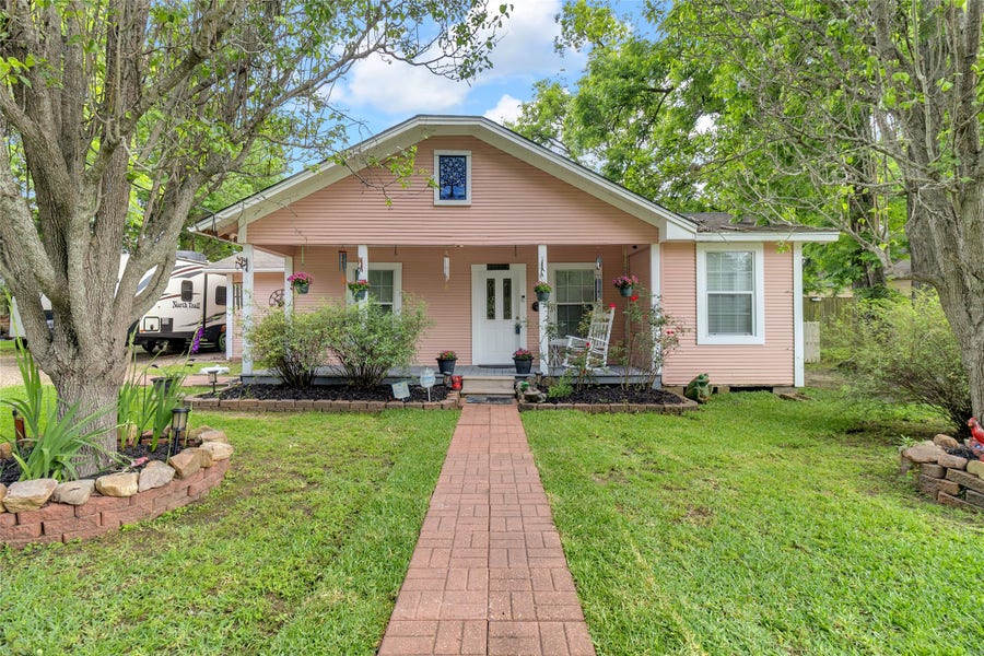 Property photo for 120 Willow Street, Humble, TX