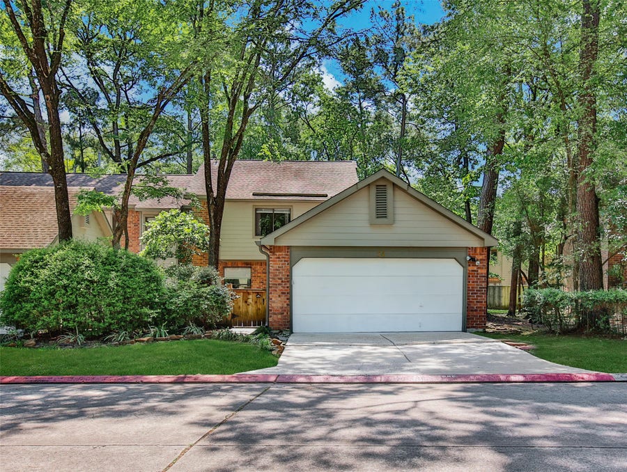 Property photo for 24 W Willowwood Court, Spring, TX