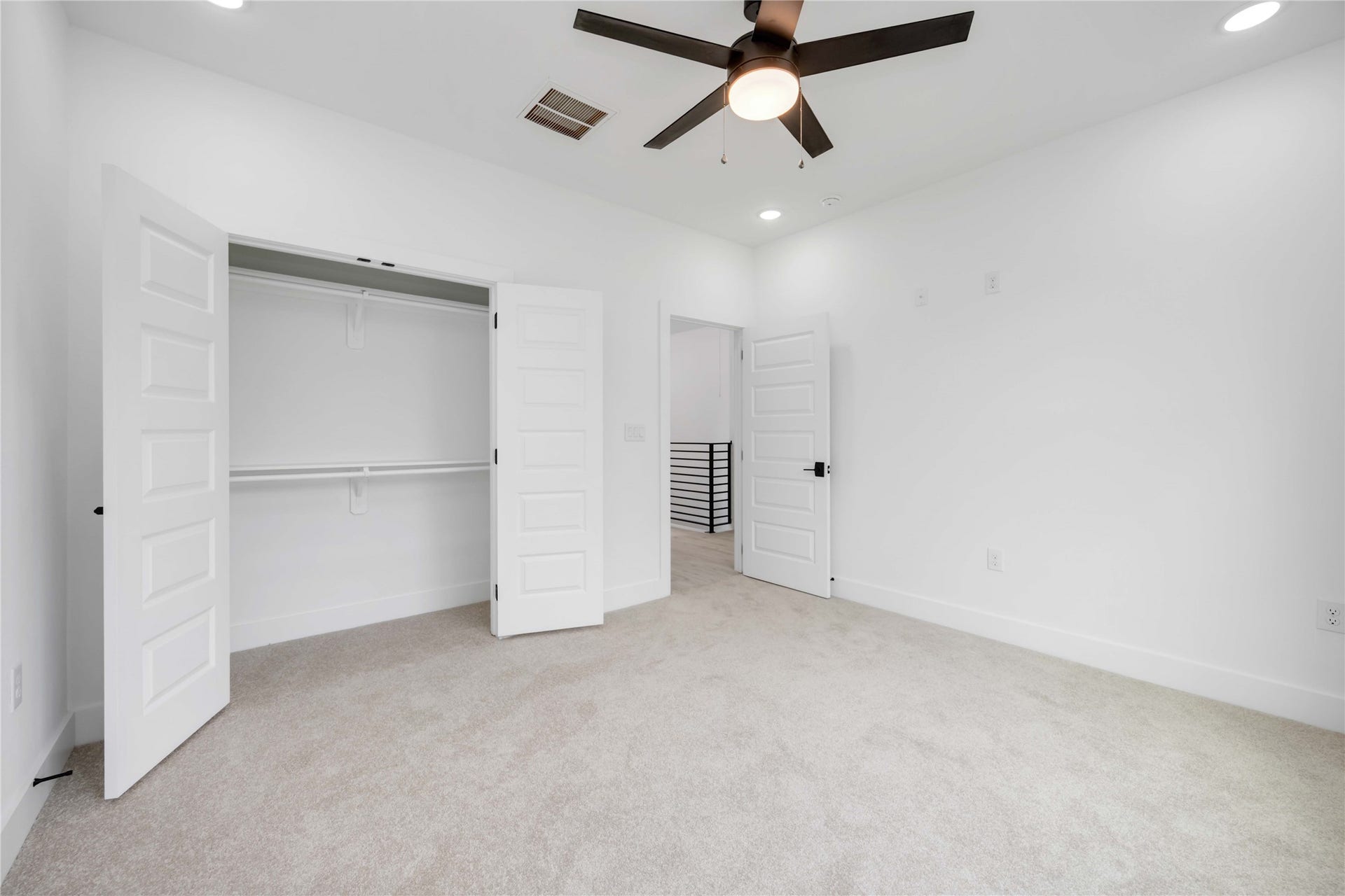 3020 Retta Street, Houston, TX 77026 3020 Retta Street, Houston, TX 77026