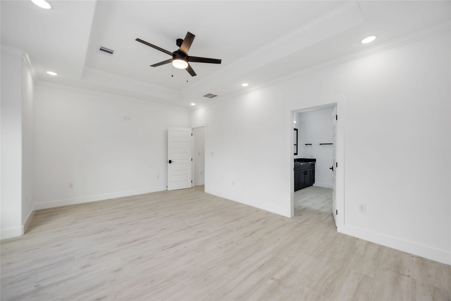 3020 Retta Street, Houston, TX 77026 3020 Retta Street, Houston, TX 77026