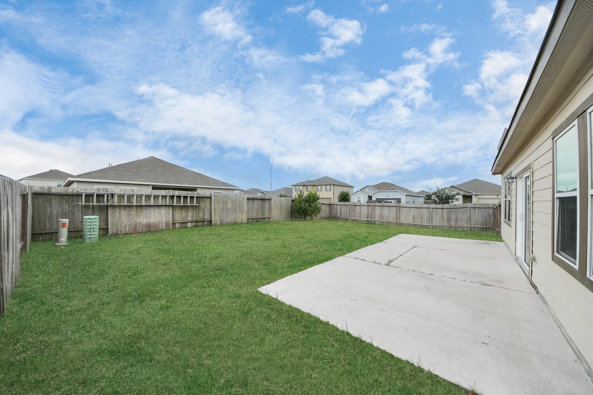 2056 Spindletree Lane, Brookshire, TX 77423
