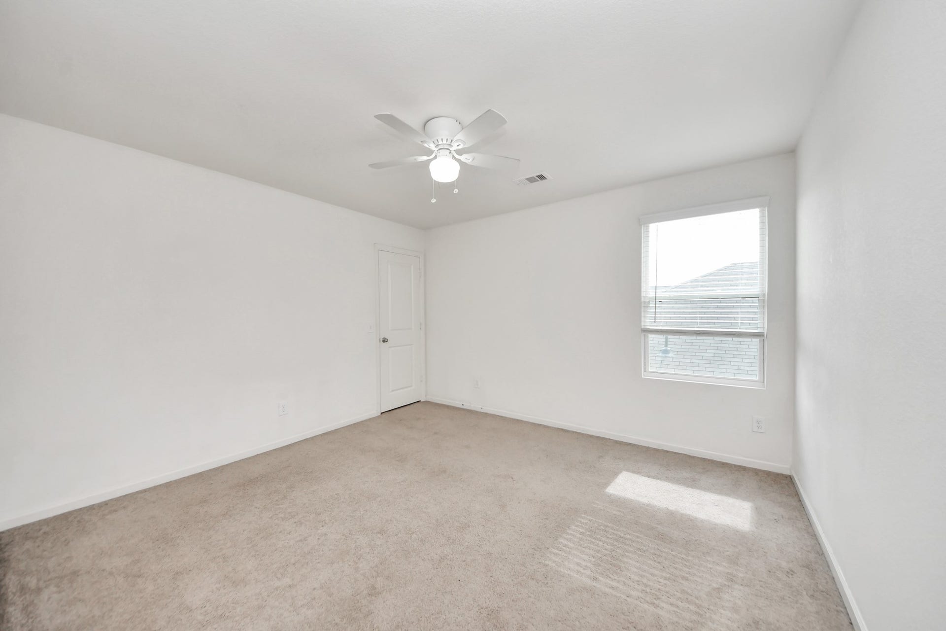 2056 Spindletree Lane, Brookshire, TX 77423