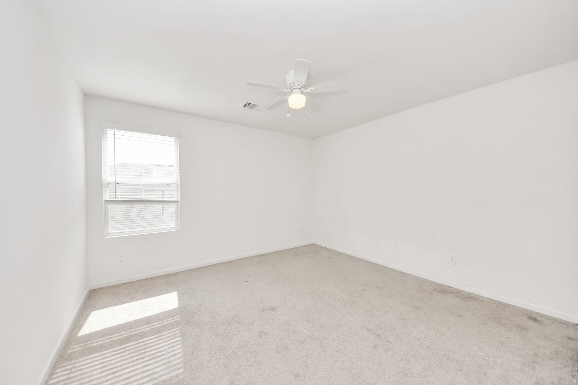 2056 Spindletree Lane, Brookshire, TX 77423