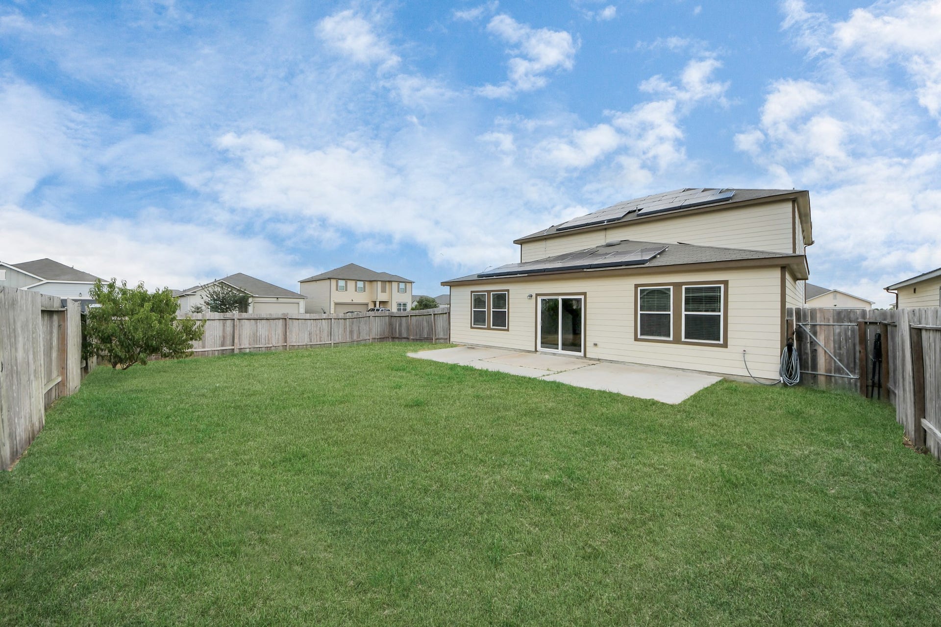 2056 Spindletree Lane, Brookshire, TX 77423