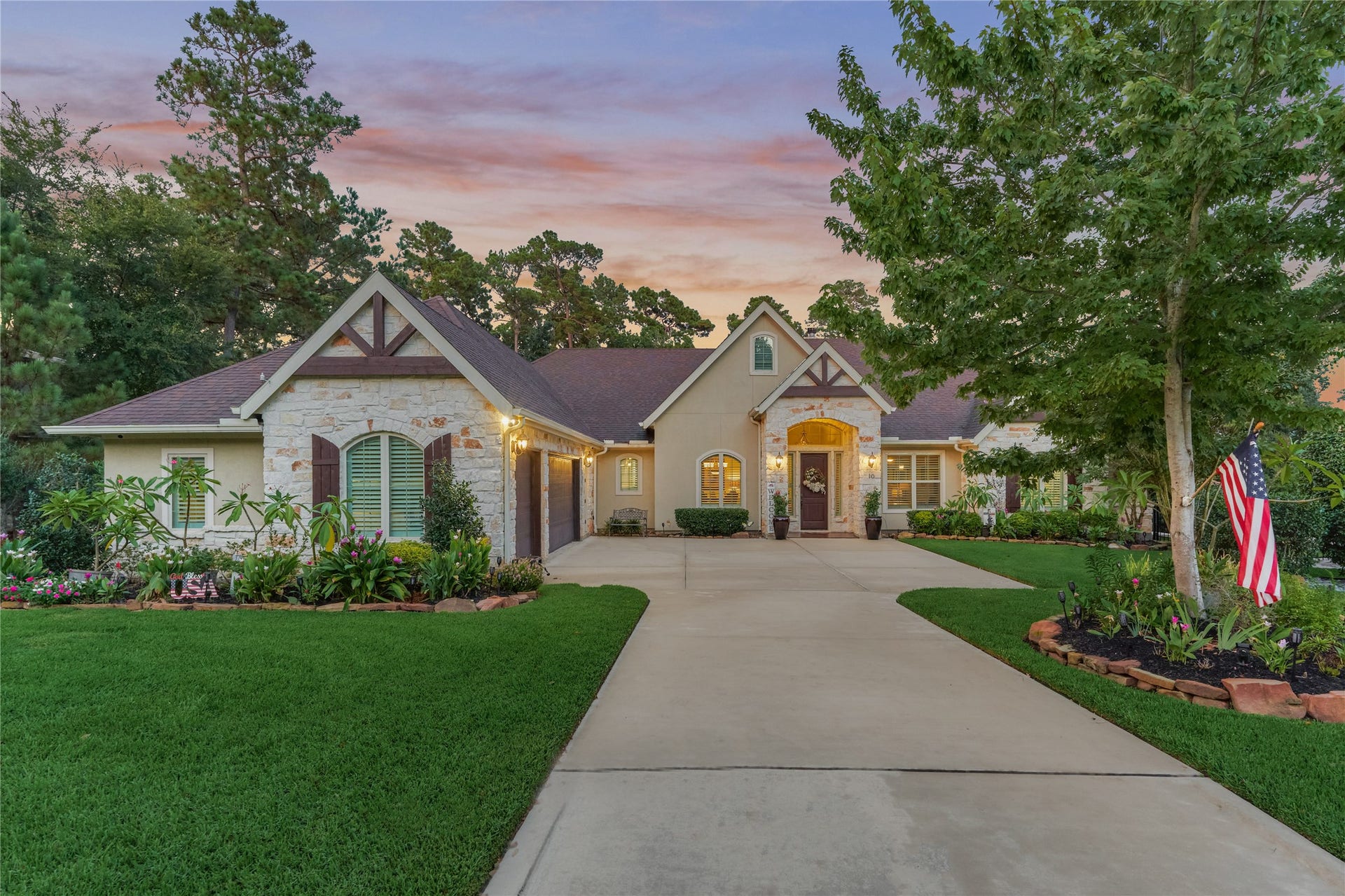 10 Westlyn Lane, Montgomery, TX 77356 10 Westlyn Lane, Montgomery, TX 77356