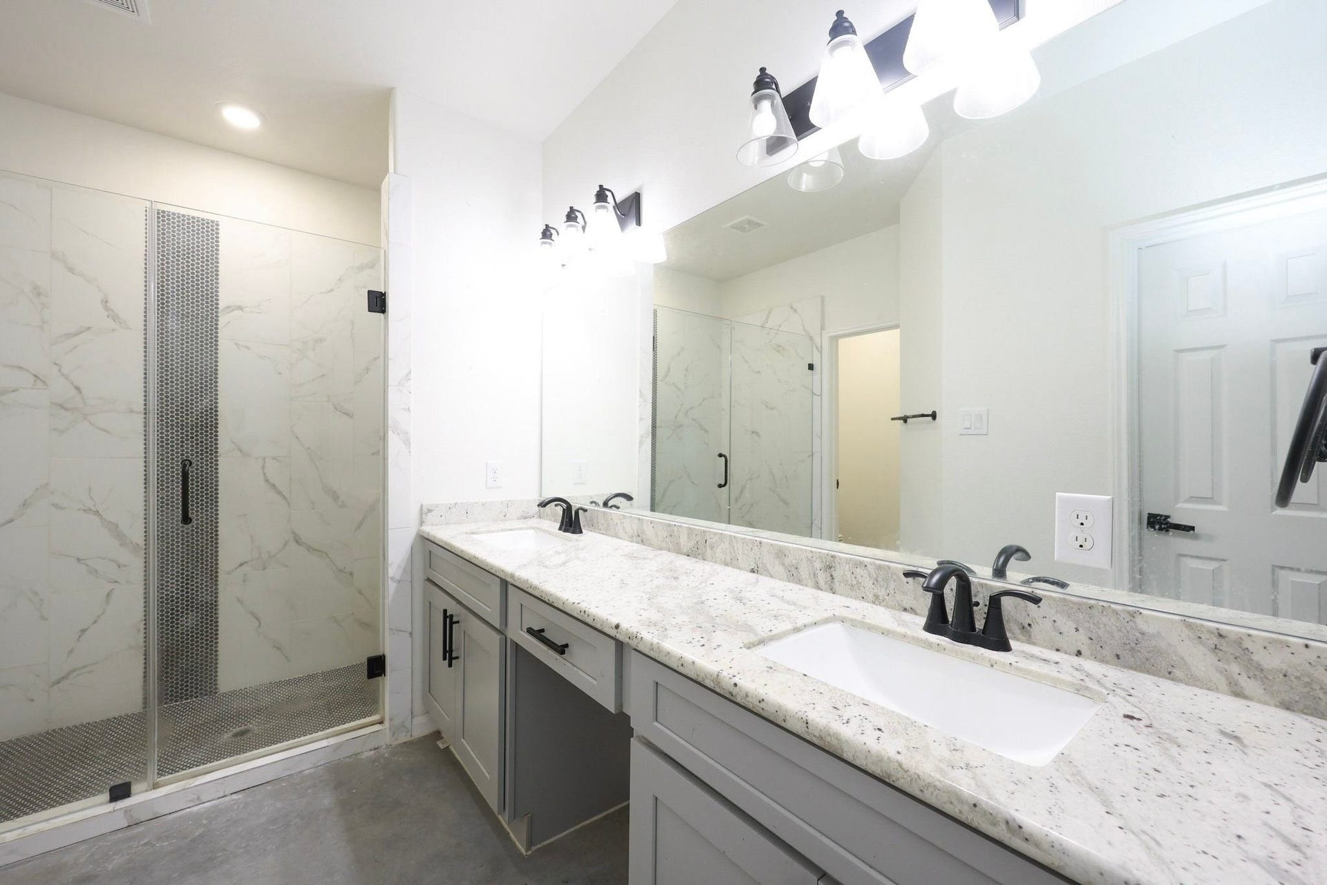 707 Magnolia Point Drive, Huffman, TX 77336 707 Magnolia Point Drive, Huffman, TX 77336