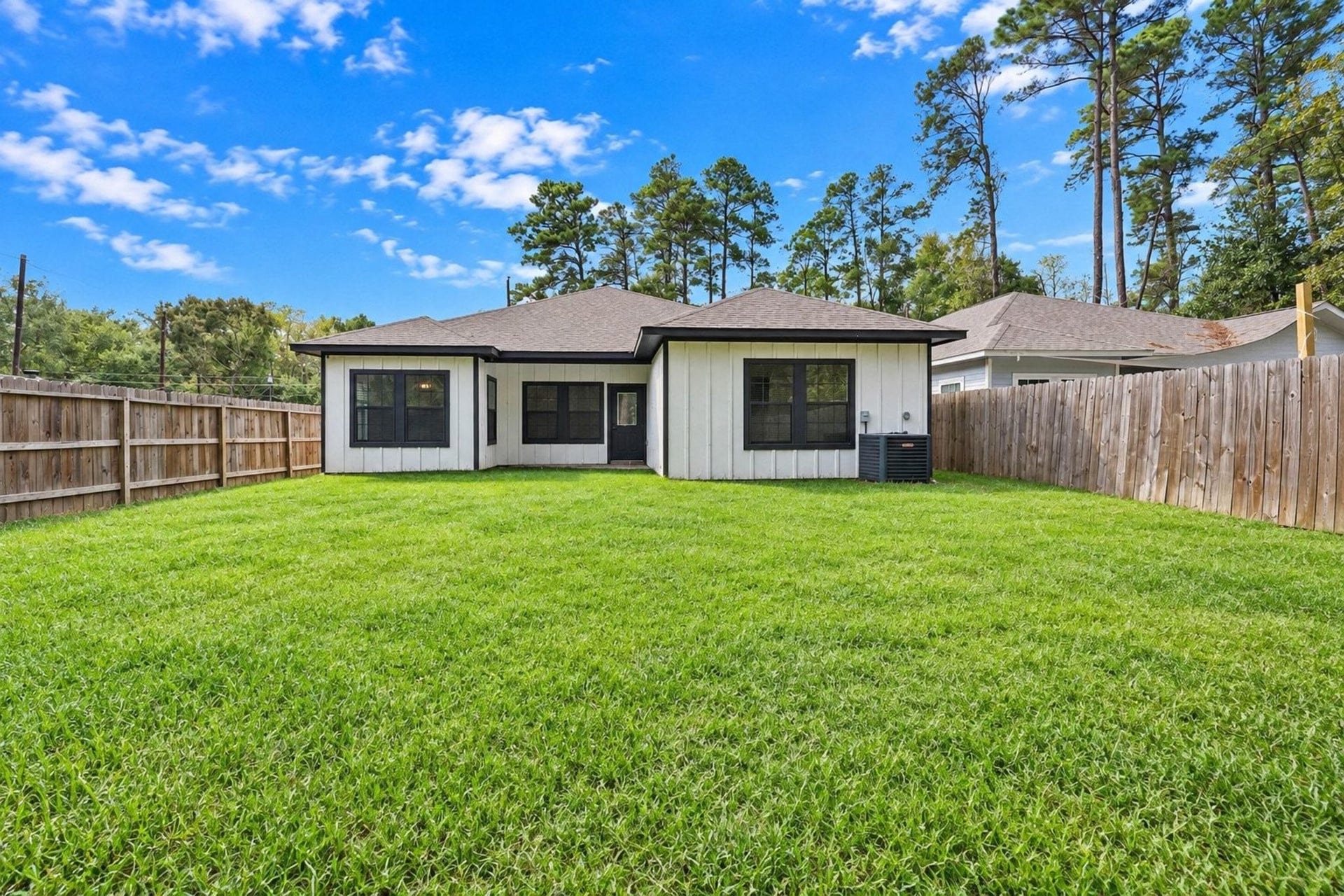 707 Magnolia Point Drive, Huffman, TX 77336 707 Magnolia Point Drive, Huffman, TX 77336
