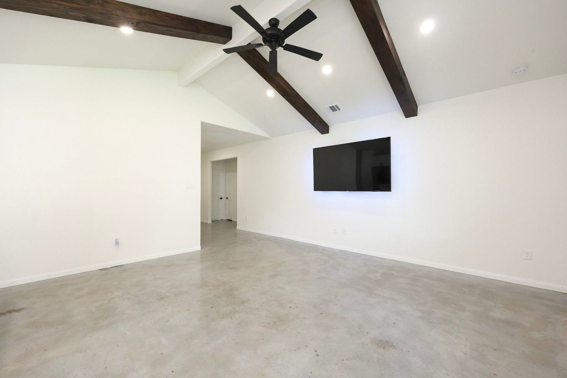 707 Magnolia Point Drive, Huffman, TX 77336 707 Magnolia Point Drive, Huffman, TX 77336