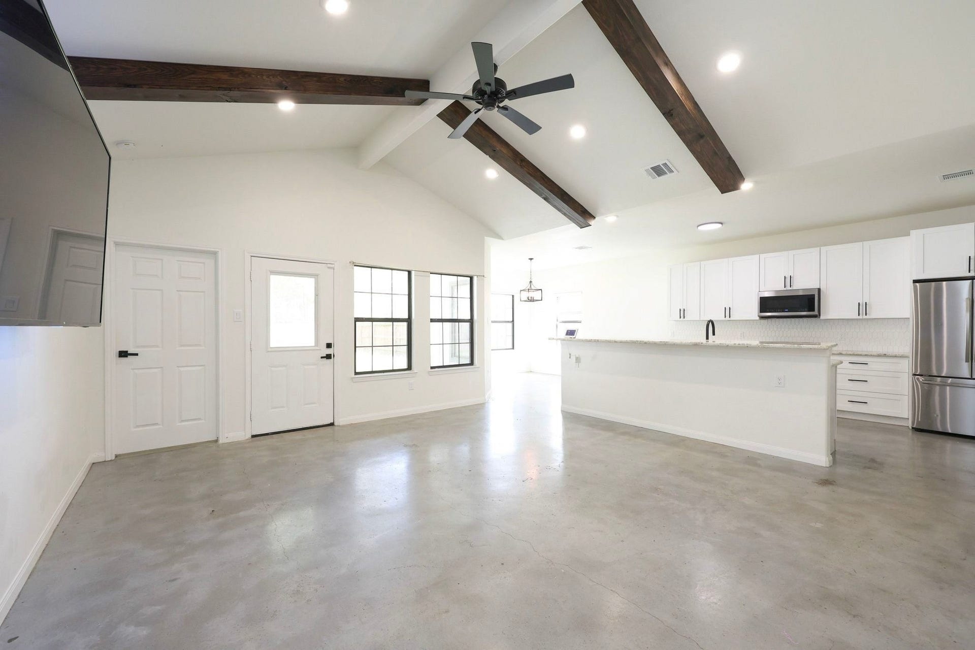 707 Magnolia Point Drive, Huffman, TX 77336 707 Magnolia Point Drive, Huffman, TX 77336
