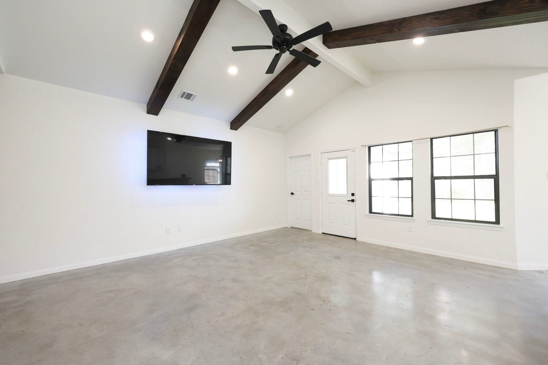 707 Magnolia Point Drive, Huffman, TX 77336 707 Magnolia Point Drive, Huffman, TX 77336