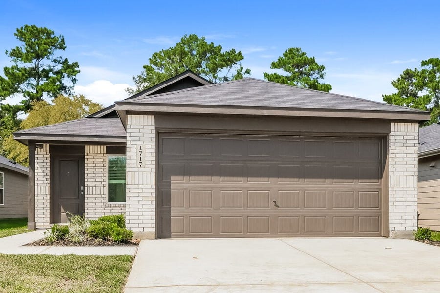 Property photo for 1717 Lofty Cedar Court, Conroe, TX