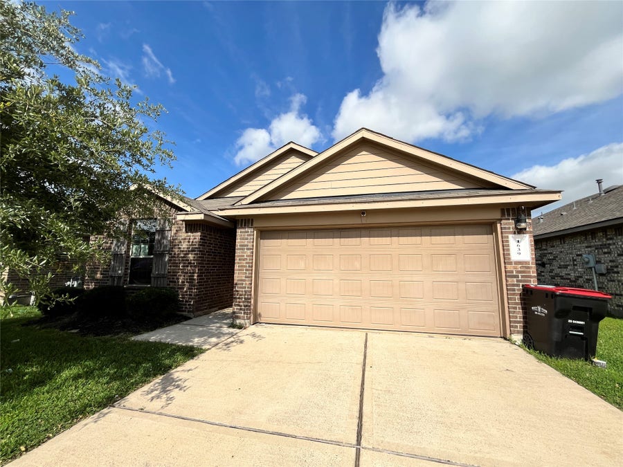 Property photo for 1639 Mustang Canyon Way, Houston, TX