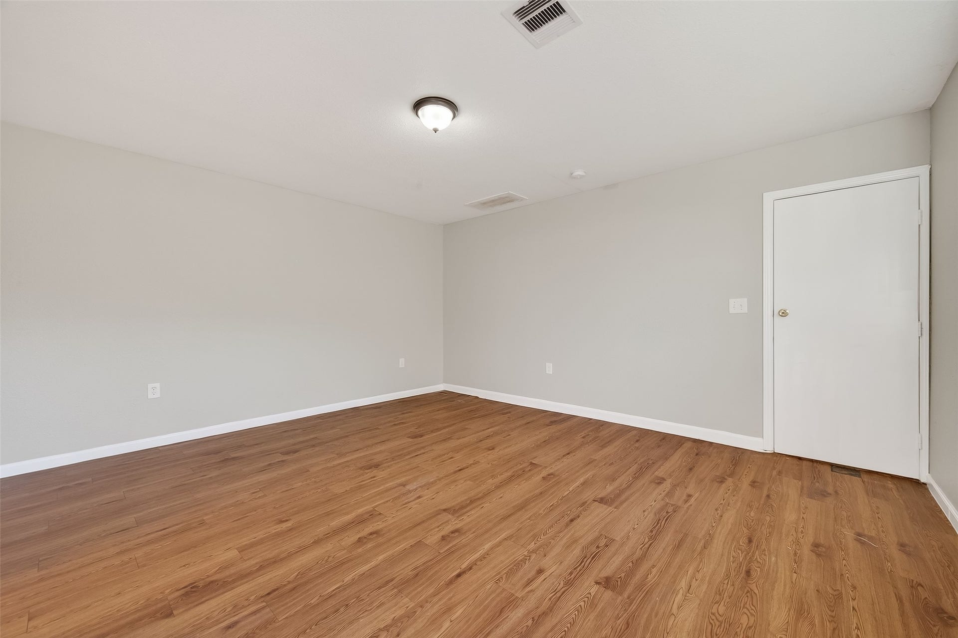 6127 Beldart Street, Houston, TX 77033