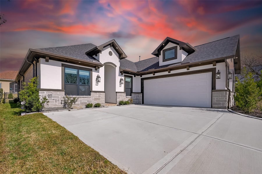 Property photo for 87 Waterford Way, Montgomery, TX