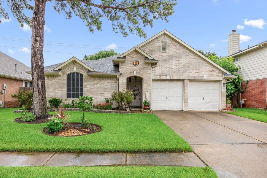 Property photo for 6527 Harcourt Bridge Drive, Houston, TX