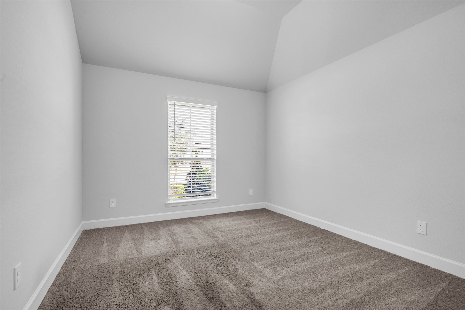 2215 Carrol Creek Drive, Richmond, TX 77469 Third bedroom
