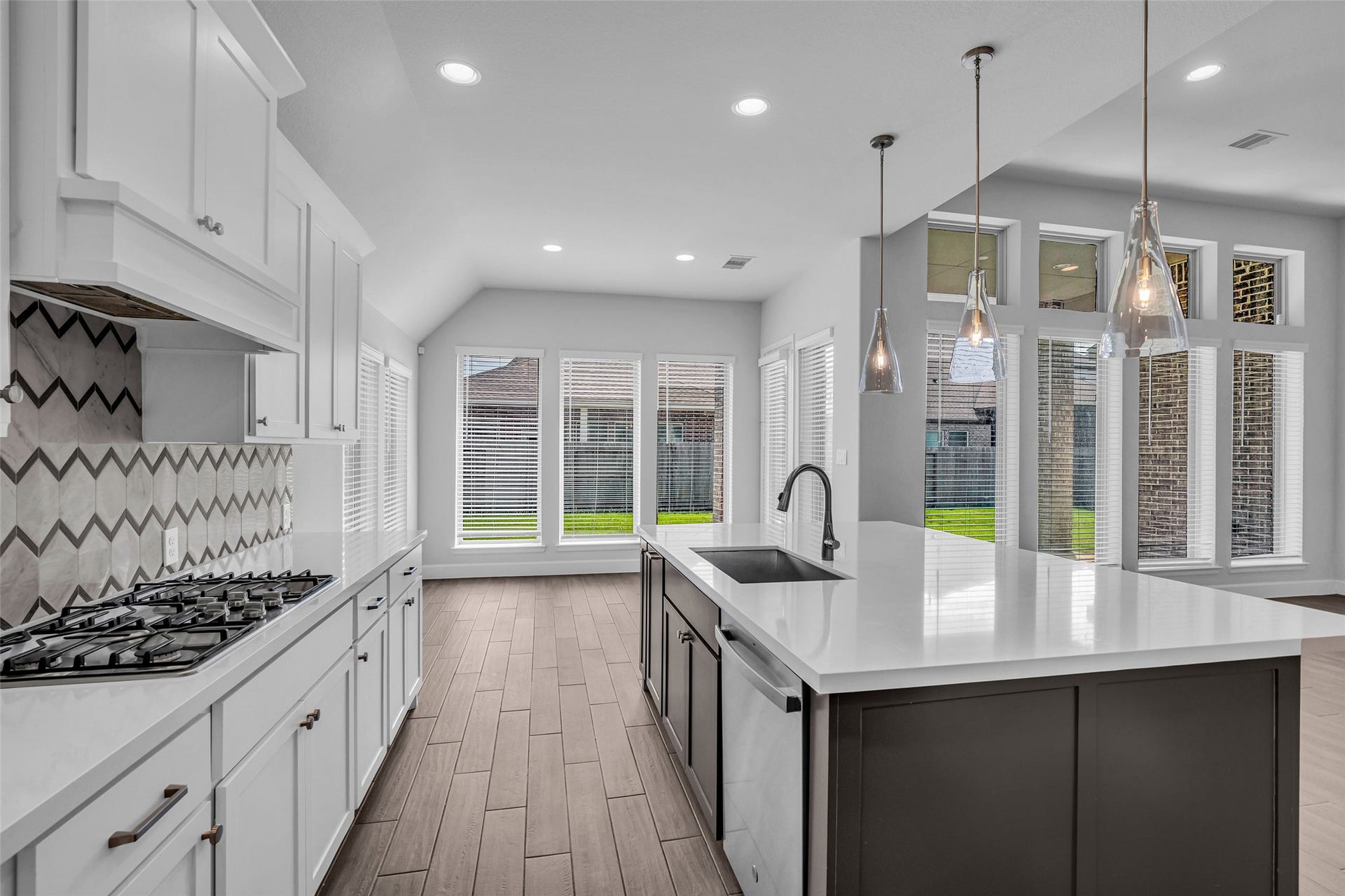 2215 Carrol Creek Drive, Richmond, TX 77469 2215 Carrol Creek Drive, Richmond, TX 77469