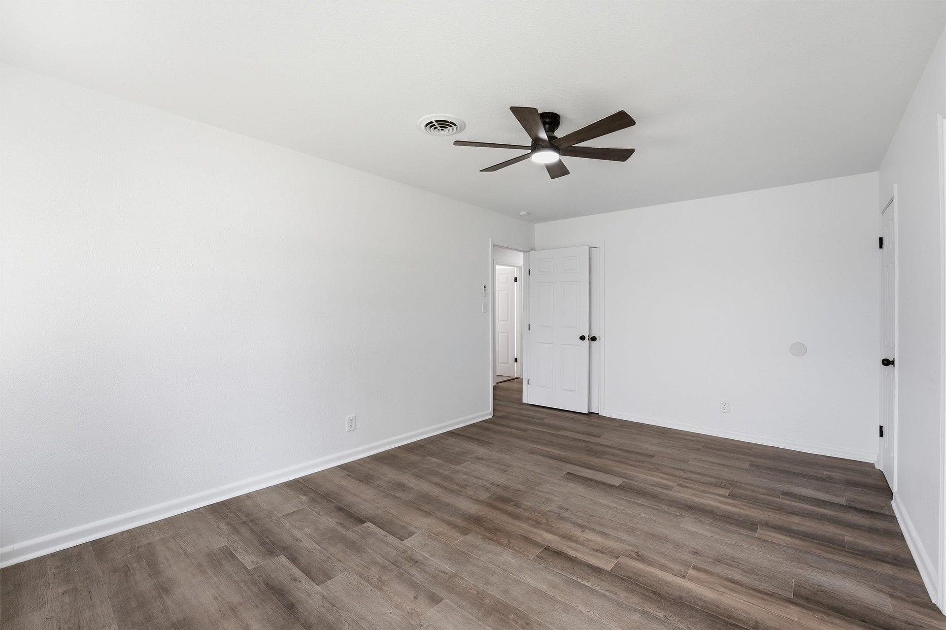 5002 Live Oak Drive, Texas City, TX 77591 5002 Live Oak Drive, Texas City, TX 77591