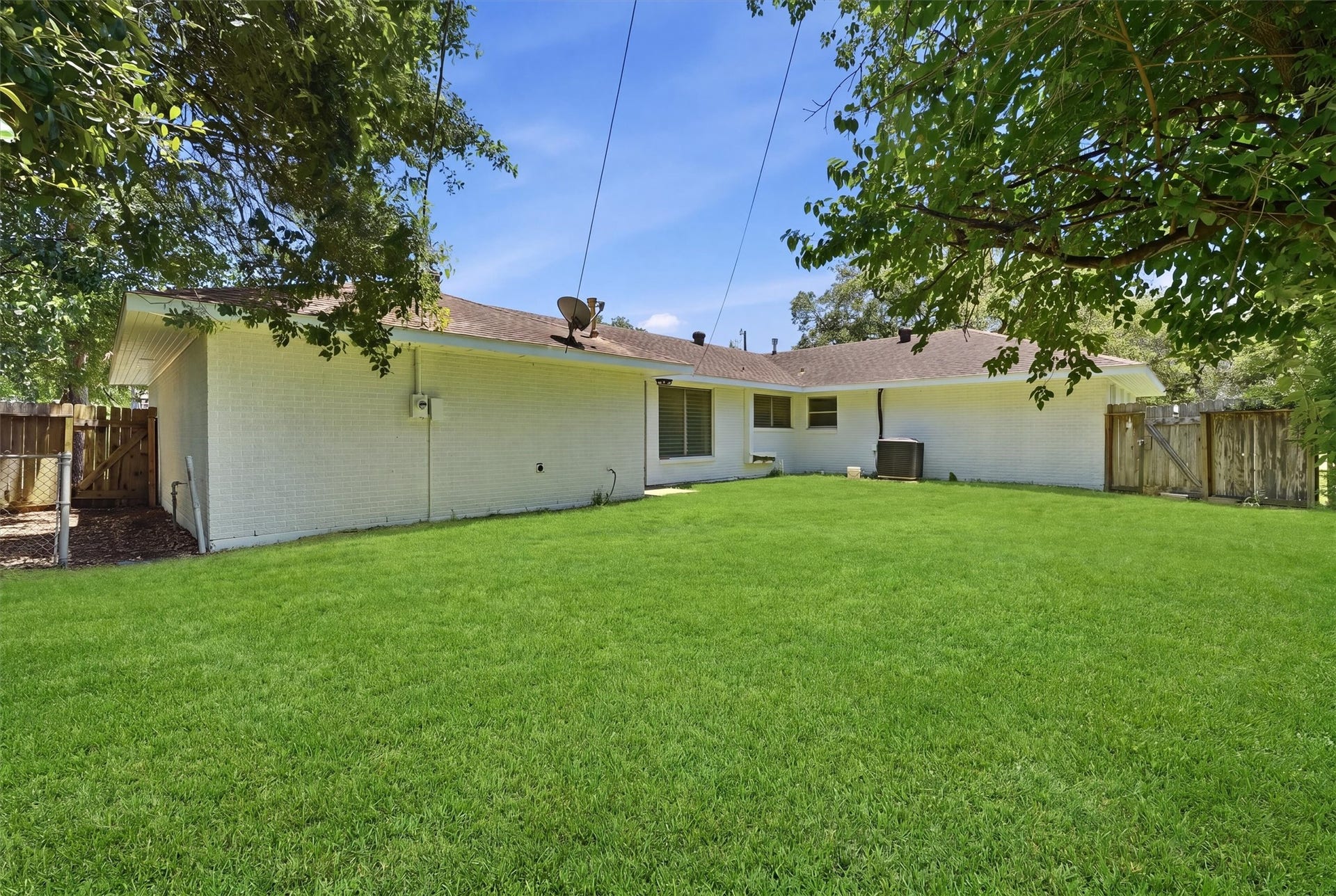 5002 Live Oak Drive, Texas City, TX 77591 5002 Live Oak Drive, Texas City, TX 77591