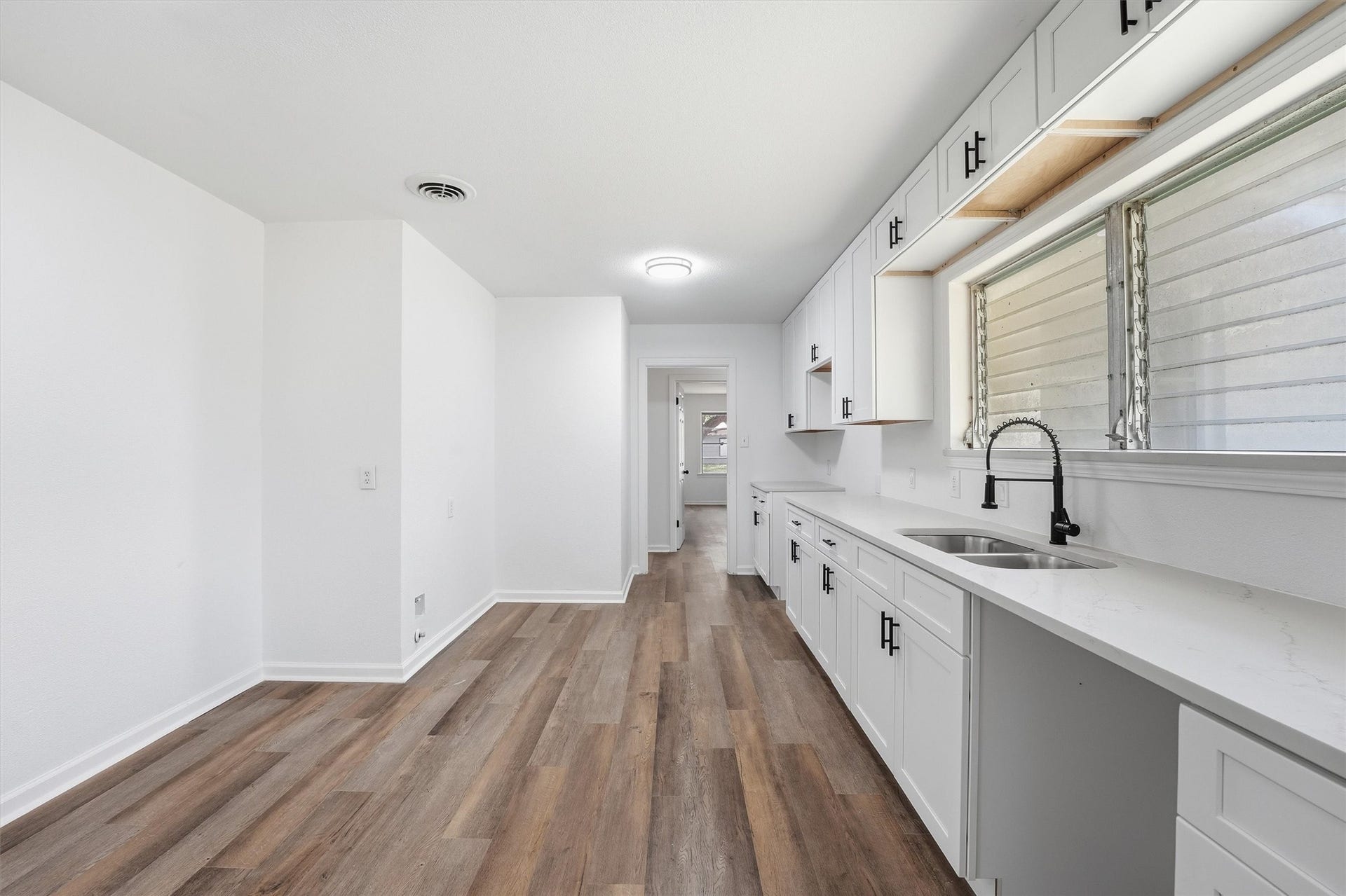 5002 Live Oak Drive, Texas City, TX 77591 5002 Live Oak Drive, Texas City, TX 77591