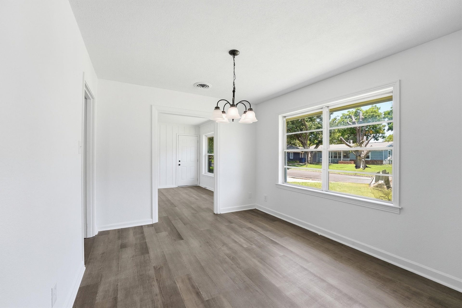 5002 Live Oak Drive, Texas City, TX 77591 5002 Live Oak Drive, Texas City, TX 77591