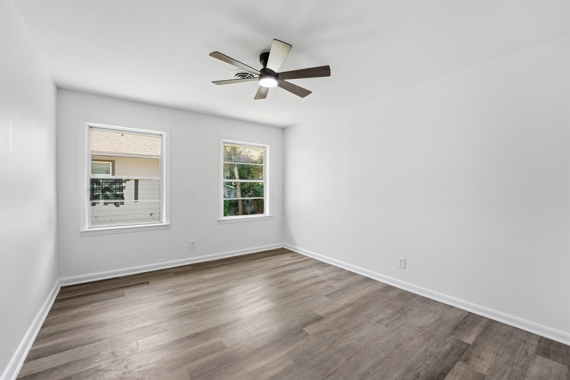 5002 Live Oak Drive, Texas City, TX 77591 5002 Live Oak Drive, Texas City, TX 77591