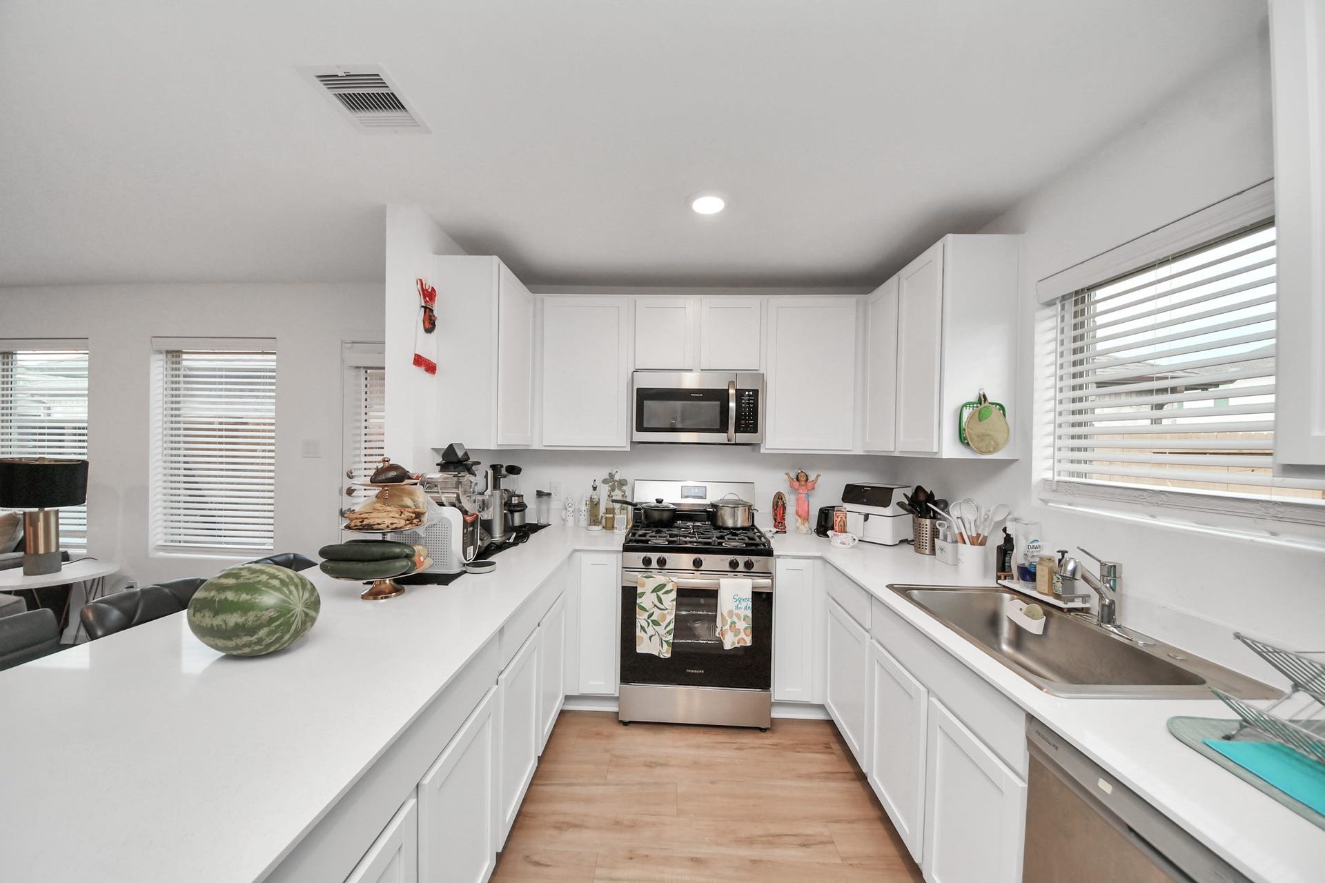 3016 Courtney Coral Lane, Katy, TX 77493 3016 Courtney Coral Lane, Katy, TX 77493