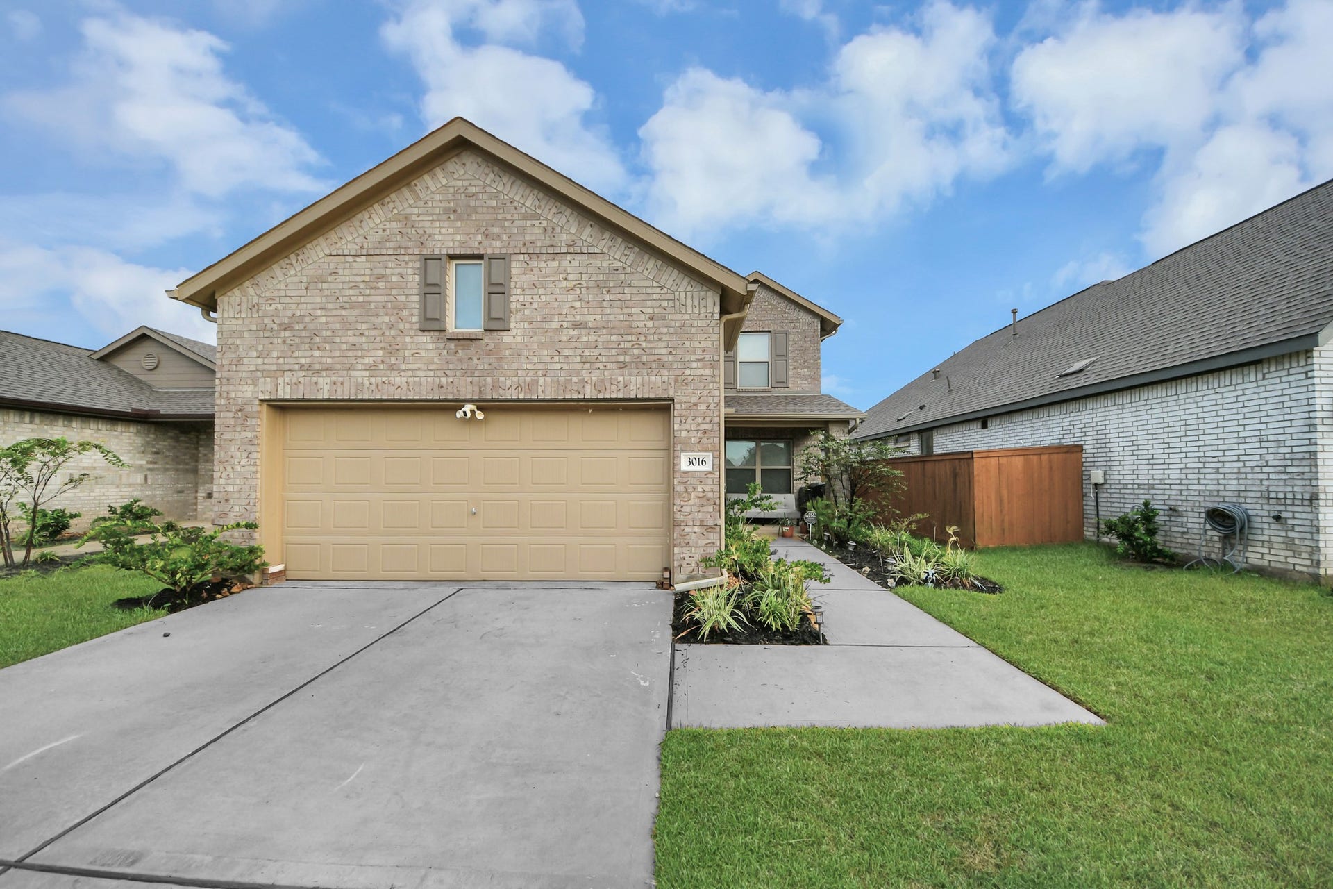 3016 Courtney Coral Lane, Katy, TX 77493 3016 Courtney Coral Lane, Katy, TX 77493