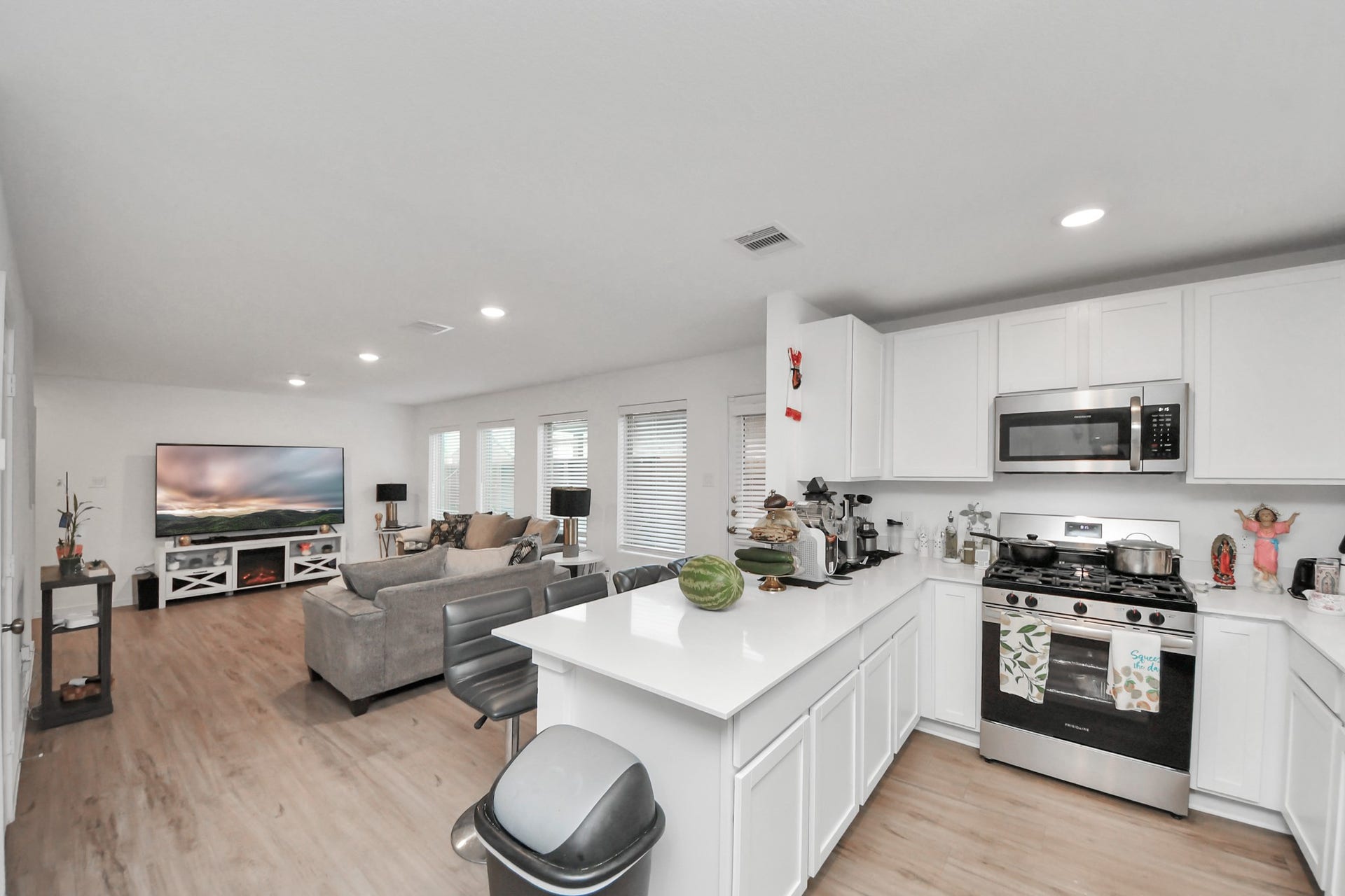 3016 Courtney Coral Lane, Katy, TX 77493 3016 Courtney Coral Lane, Katy, TX 77493